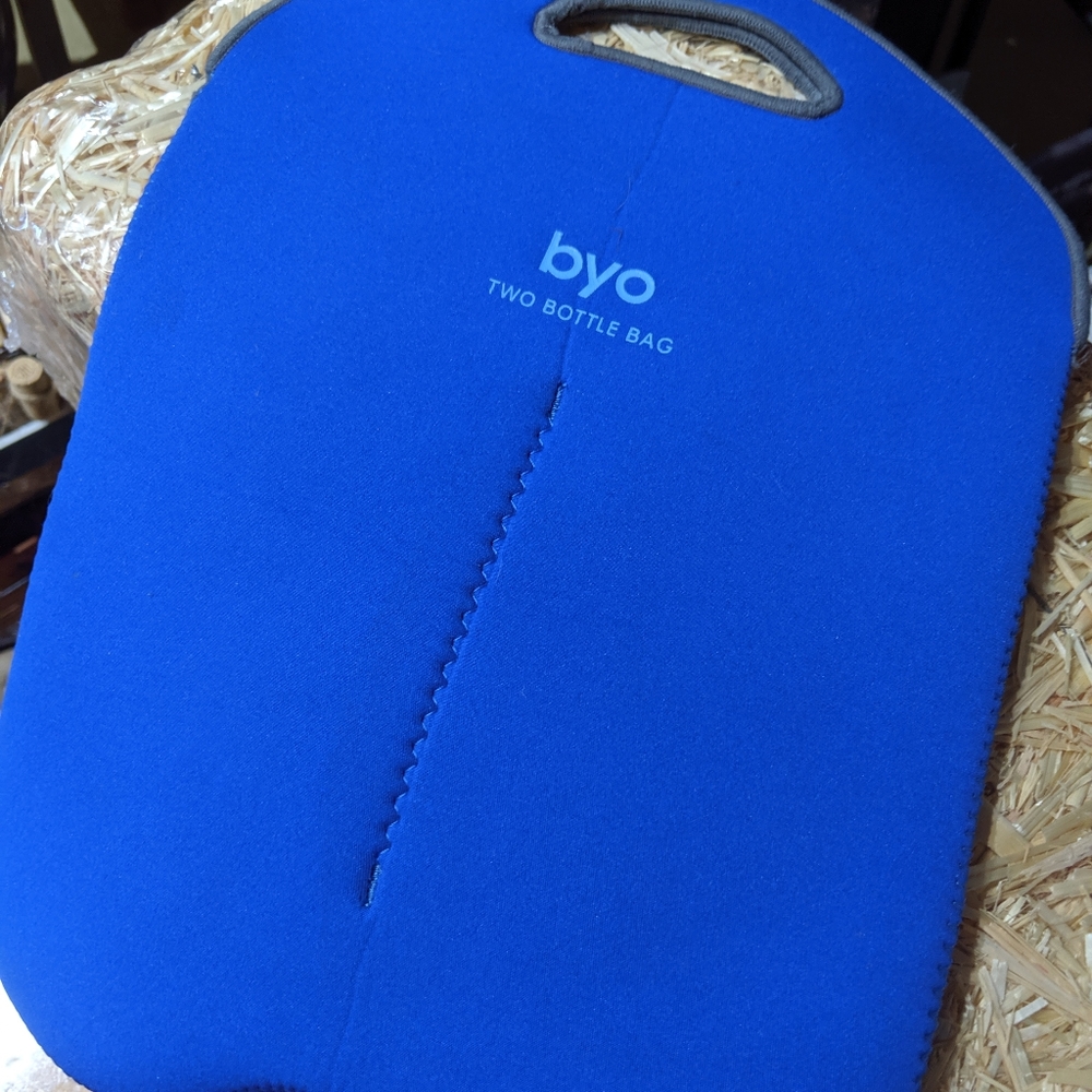 NWOT BYO 2 Wine Bottle Carrier/Cooler